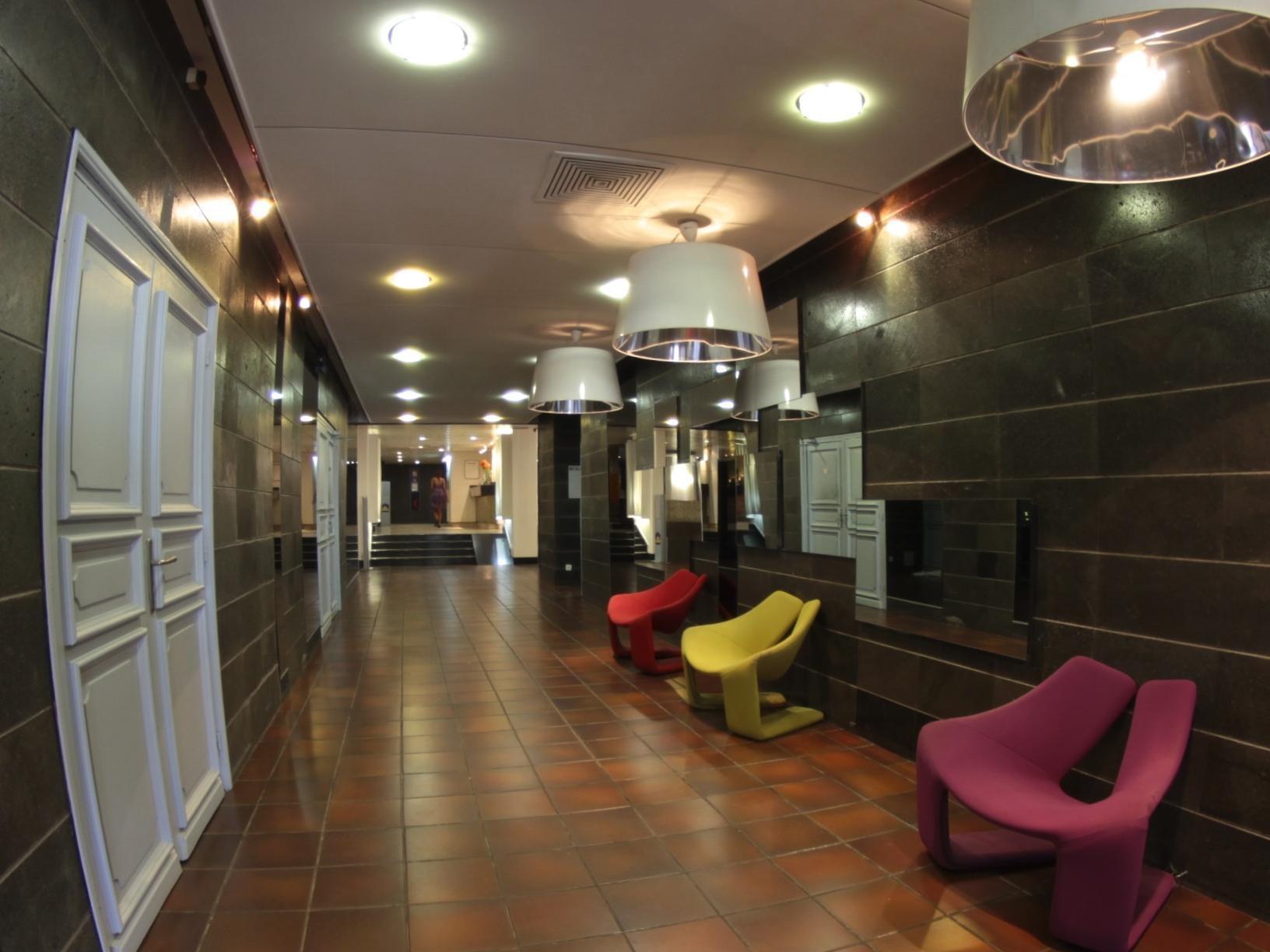 Hotel Le Saint Denis Exteriör bild
