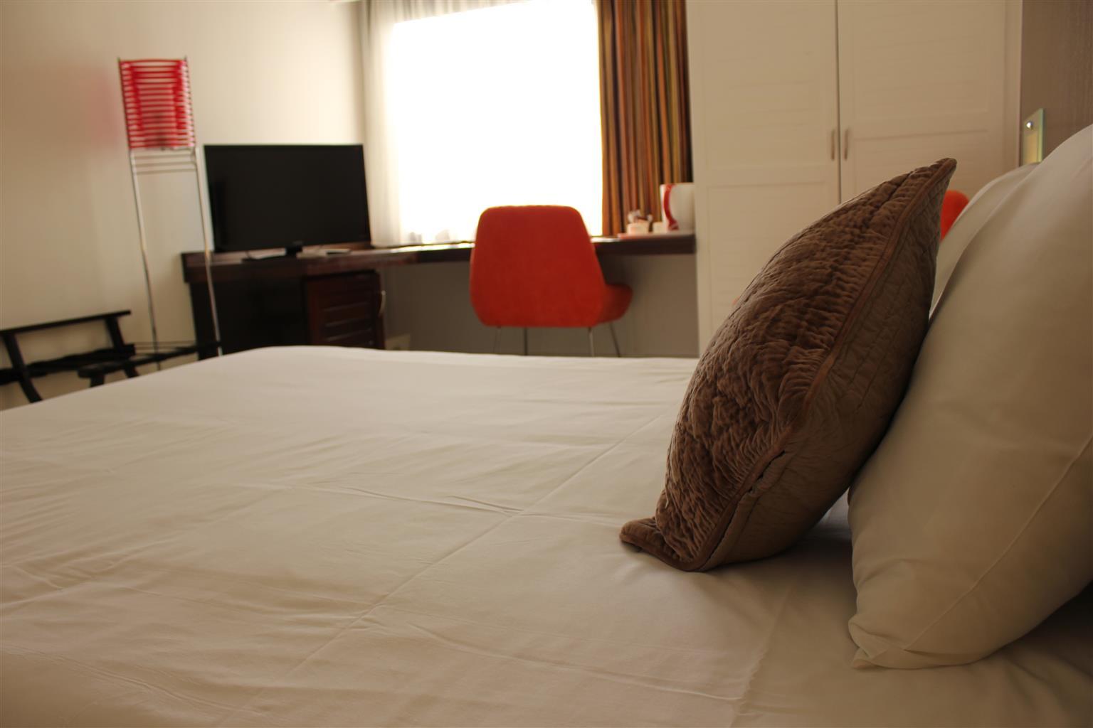 Hotel Le Saint Denis Exteriör bild
