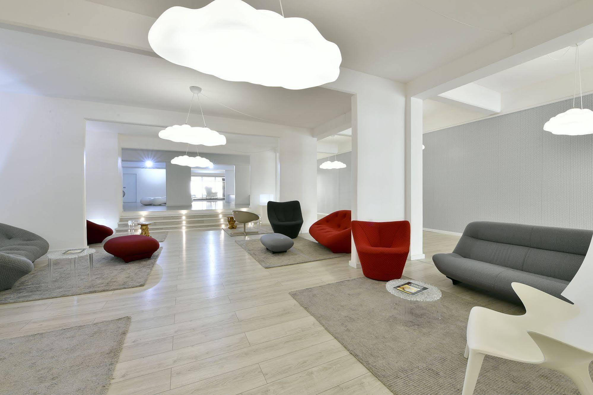 Hotel Le Saint Denis Exteriör bild