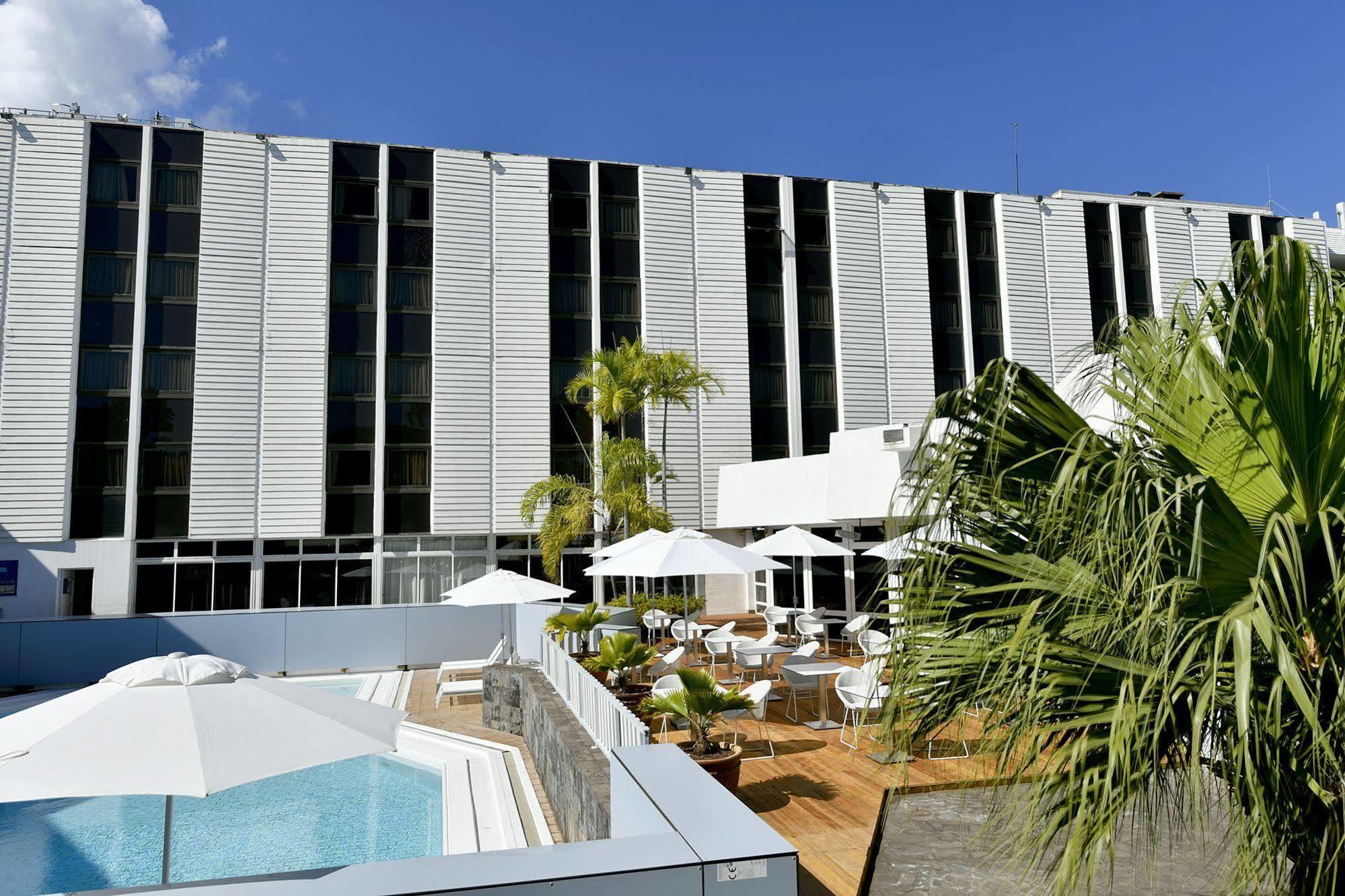 Hotel Le Saint Denis Exteriör bild