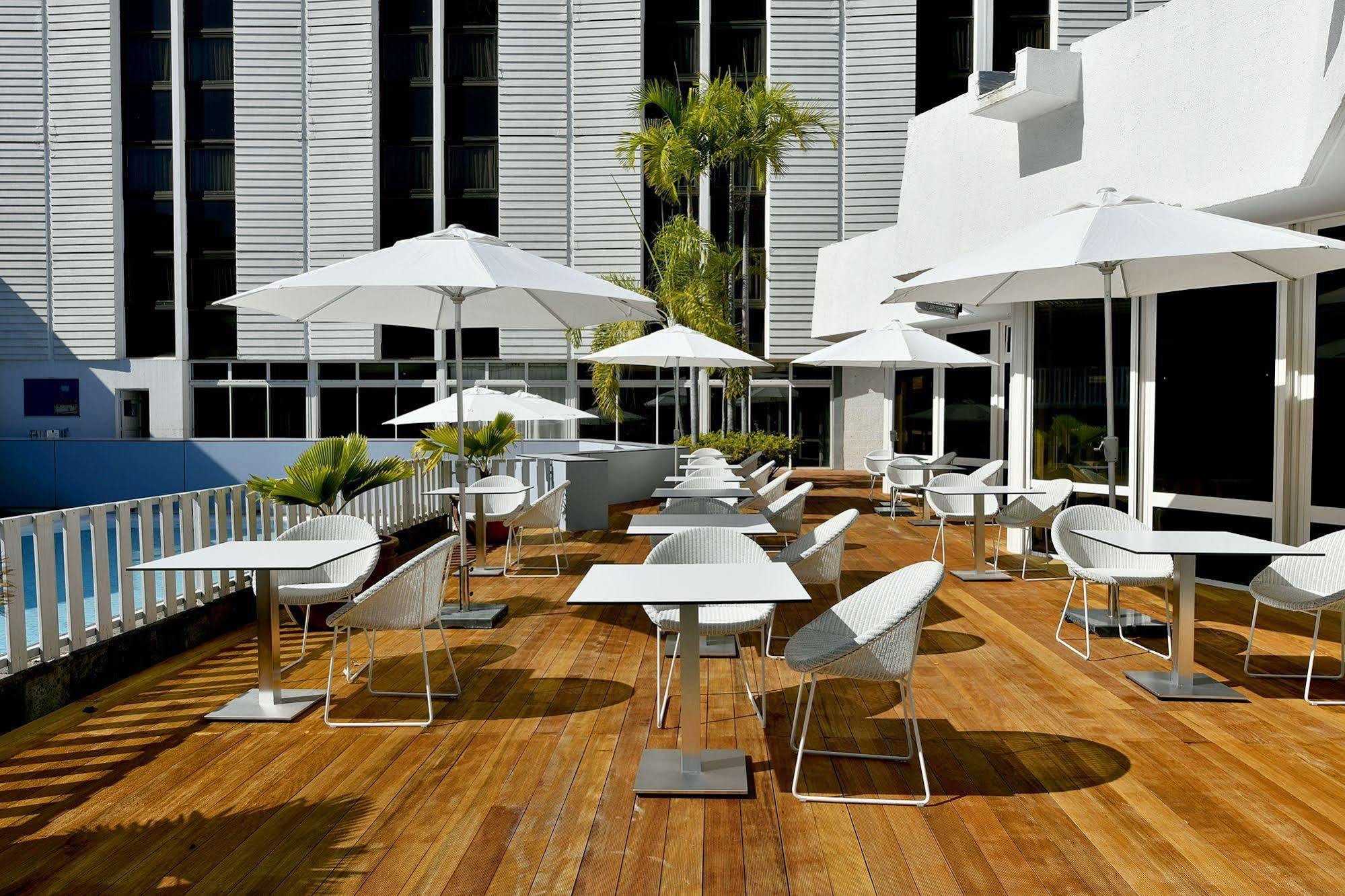 Hotel Le Saint Denis Exteriör bild